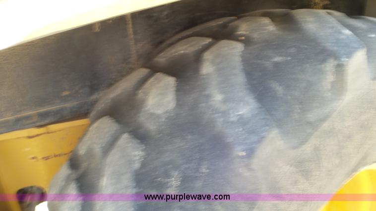 image for item L2192 2001 Caterpillar 420D backhoe