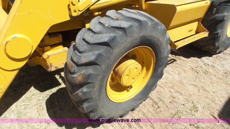 image for item L2192 2001 Caterpillar 420D backhoe