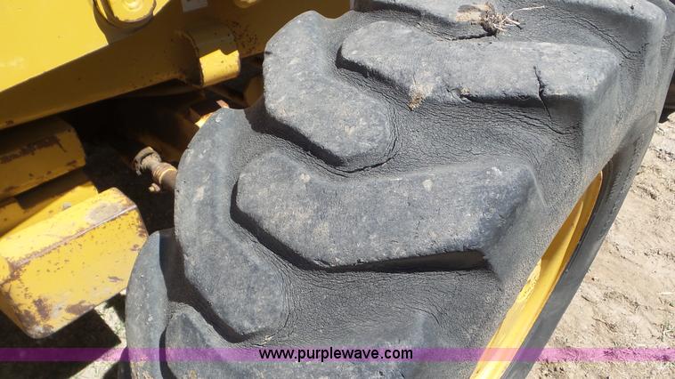 image for item L2192 2001 Caterpillar 420D backhoe