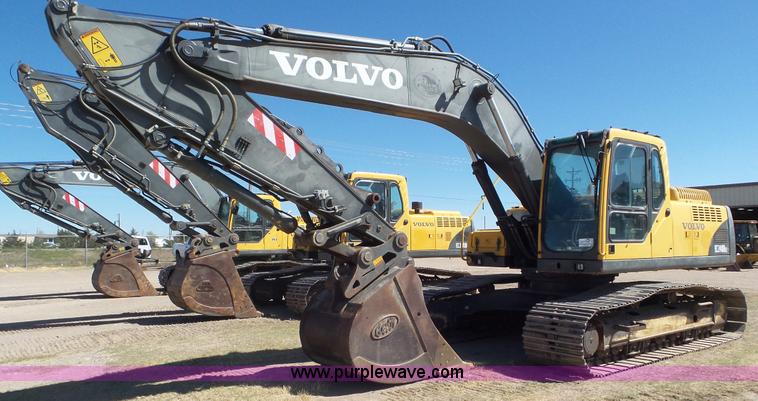 image for item L2193 2005 Volvo EC240BL C excavator