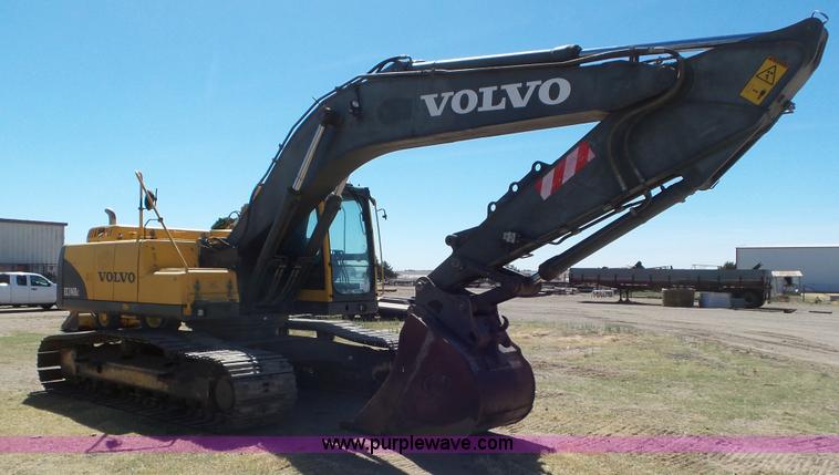 image for item L2193 2005 Volvo EC240BL C excavator