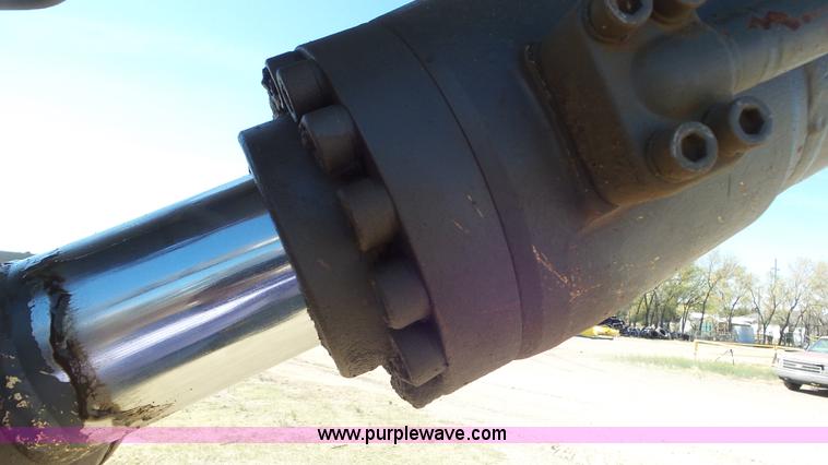 image for item L2193 2005 Volvo EC240BL C excavator