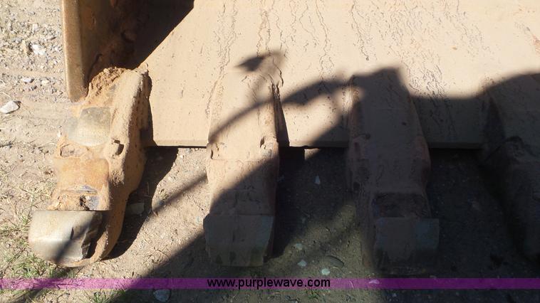 image for item L2193 2005 Volvo EC240BL C excavator