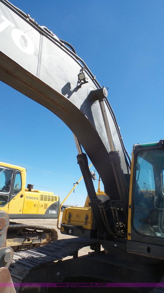 image for item L2193 2005 Volvo EC240BL C excavator