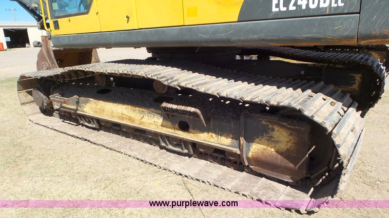image for item L2193 2005 Volvo EC240BL C excavator