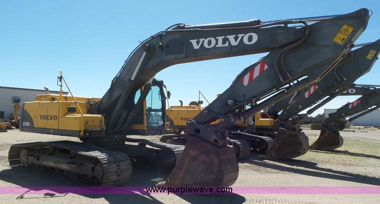 image for item L2194 2005 Volvo EC240BL C excavator
