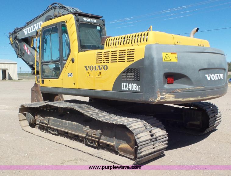 image for item L2194 2005 Volvo EC240BL C excavator
