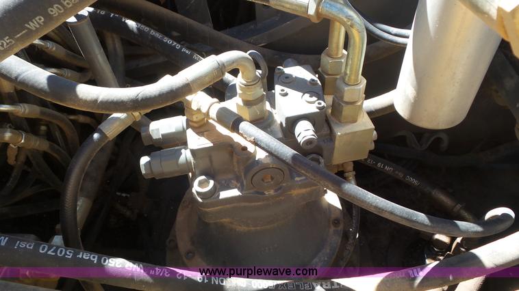 image for item L2194 2005 Volvo EC240BL C excavator