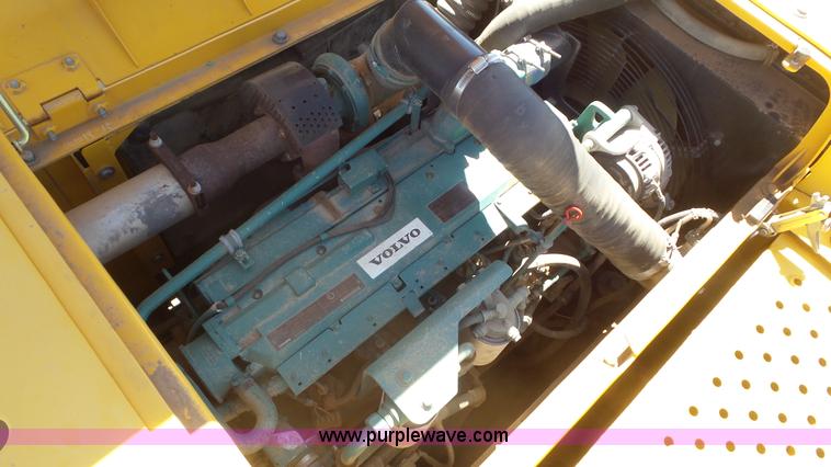 image for item L2194 2005 Volvo EC240BL C excavator