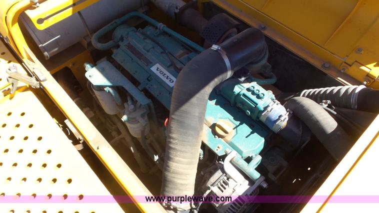 image for item L2194 2005 Volvo EC240BL C excavator