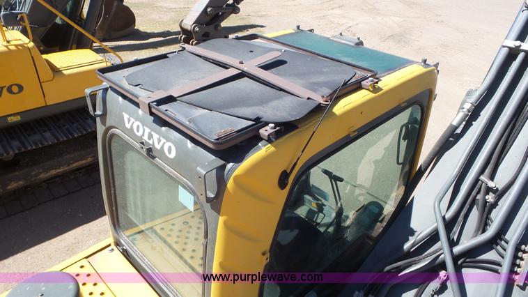 image for item L2194 2005 Volvo EC240BL C excavator
