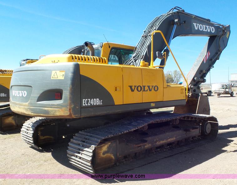 image for item L2195 2006 Volvo EC240BL C excavator