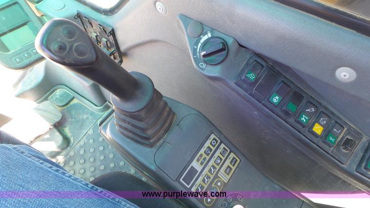 image for item L2195 2006 Volvo EC240BL C excavator