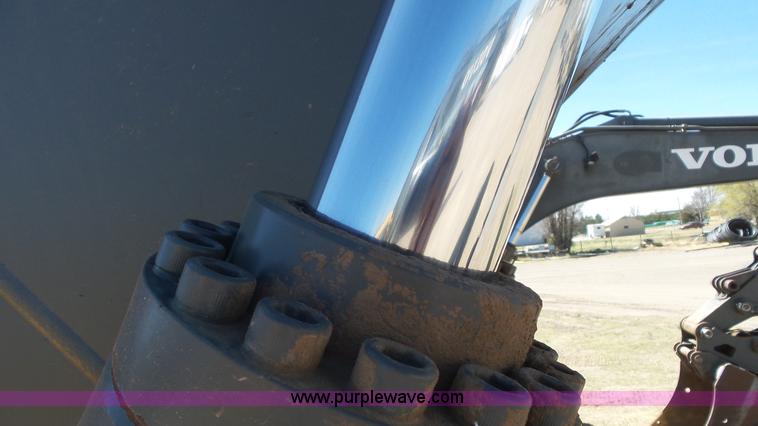 image for item L2195 2006 Volvo EC240BL C excavator