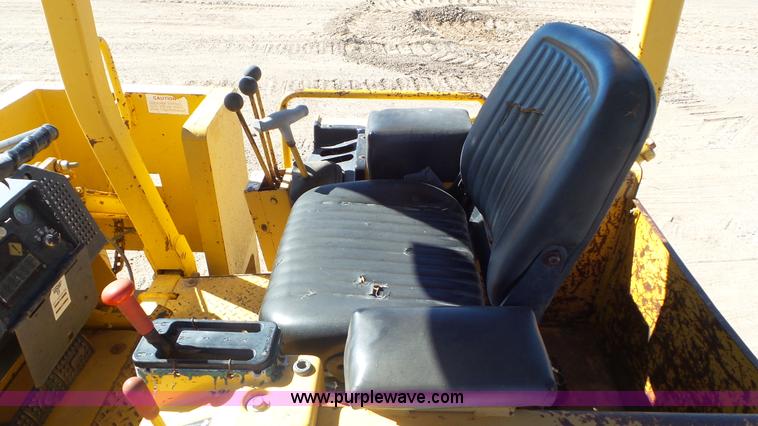 image for item L2196 1996 John Deere 450G LT Series IV pipelayer