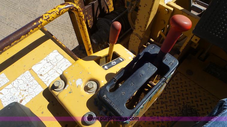 image for item L2196 1996 John Deere 450G LT Series IV pipelayer