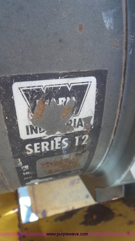 image for item L2196 1996 John Deere 450G LT Series IV pipelayer