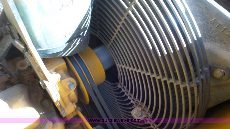 image for item L2196 1996 John Deere 450G LT Series IV pipelayer