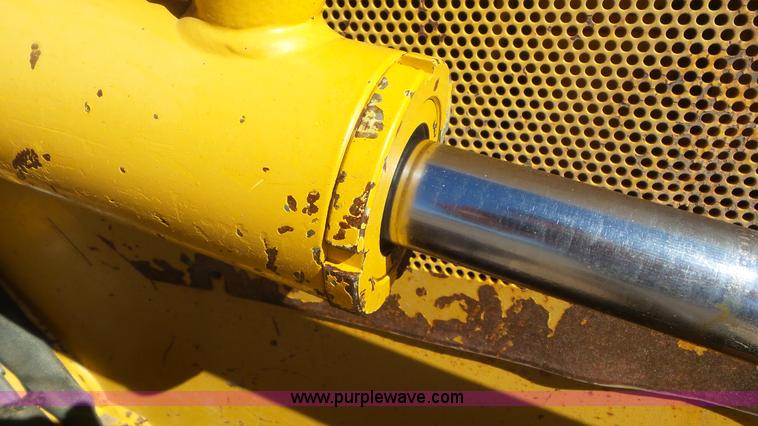 image for item L2196 1996 John Deere 450G LT Series IV pipelayer