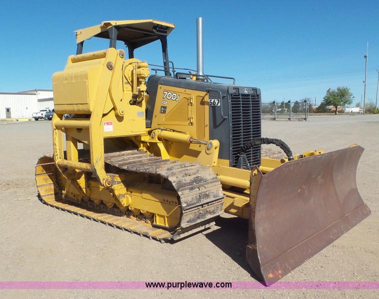 image for item L2197 2005 John Deere 700J pipelayer