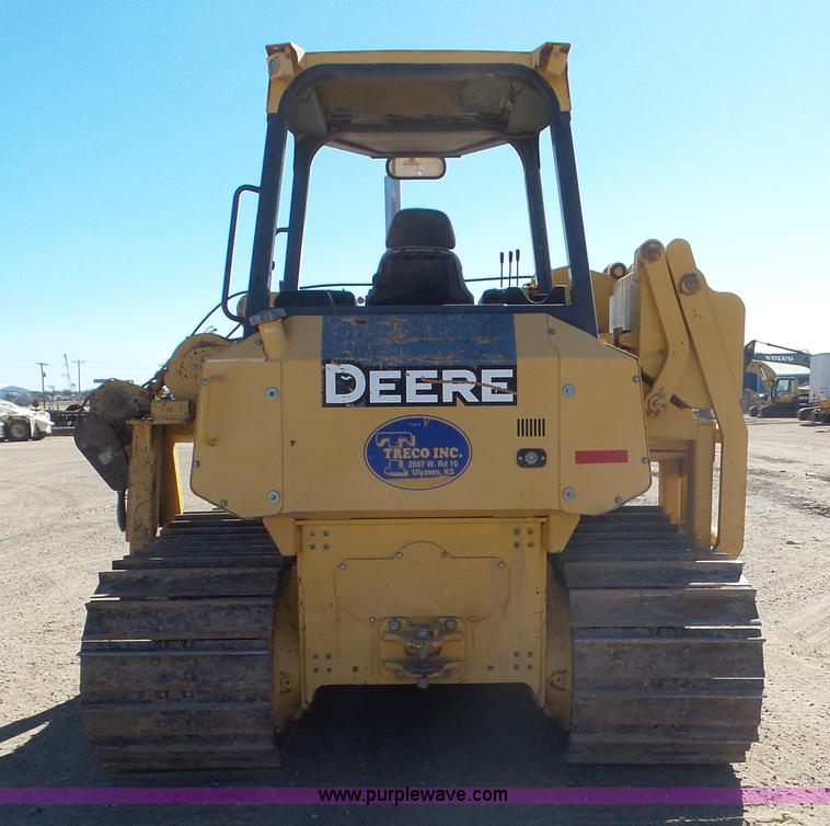 image for item L2197 2005 John Deere 700J pipelayer