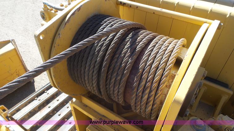 image for item L2197 2005 John Deere 700J pipelayer