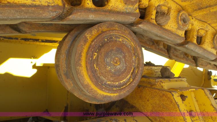 image for item L2197 2005 John Deere 700J pipelayer