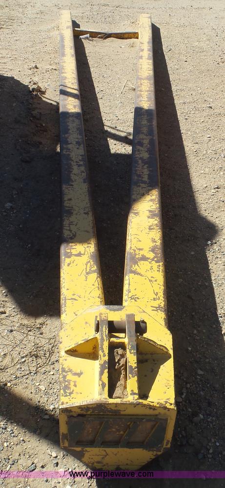 image for item L2197 2005 John Deere 700J pipelayer