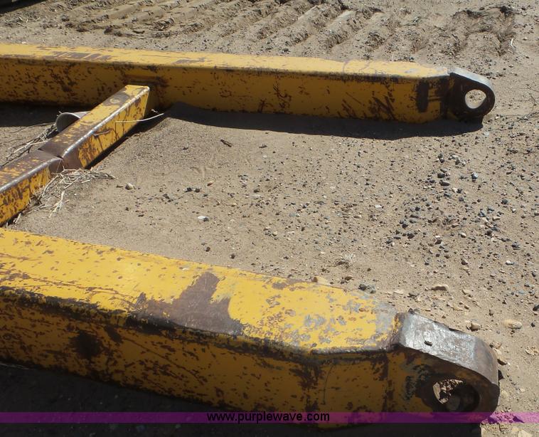 image for item L2197 2005 John Deere 700J pipelayer