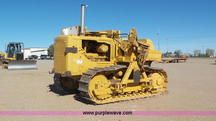 image for item L2199 1971 Caterpillar D7F pipelayer