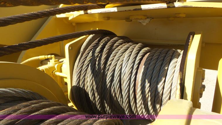 image for item L2199 1971 Caterpillar D7F pipelayer