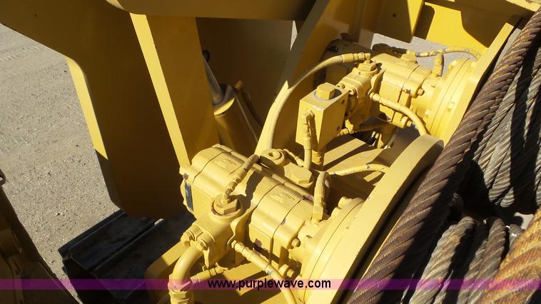 image for item L2199 1971 Caterpillar D7F pipelayer