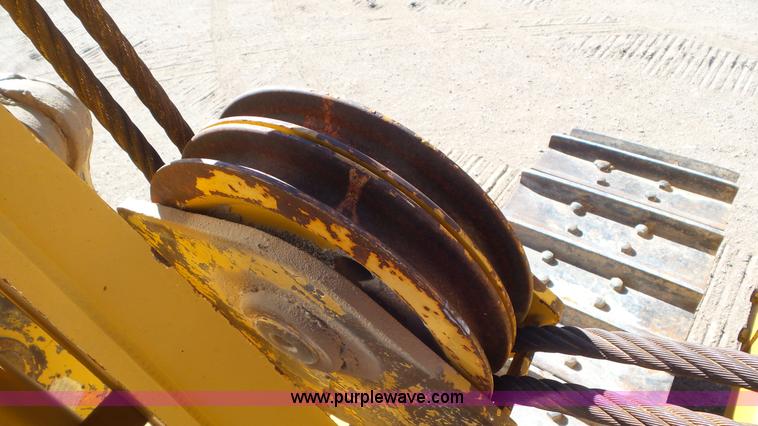 image for item L2199 1971 Caterpillar D7F pipelayer