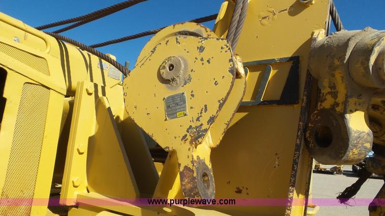 image for item L2199 1971 Caterpillar D7F pipelayer