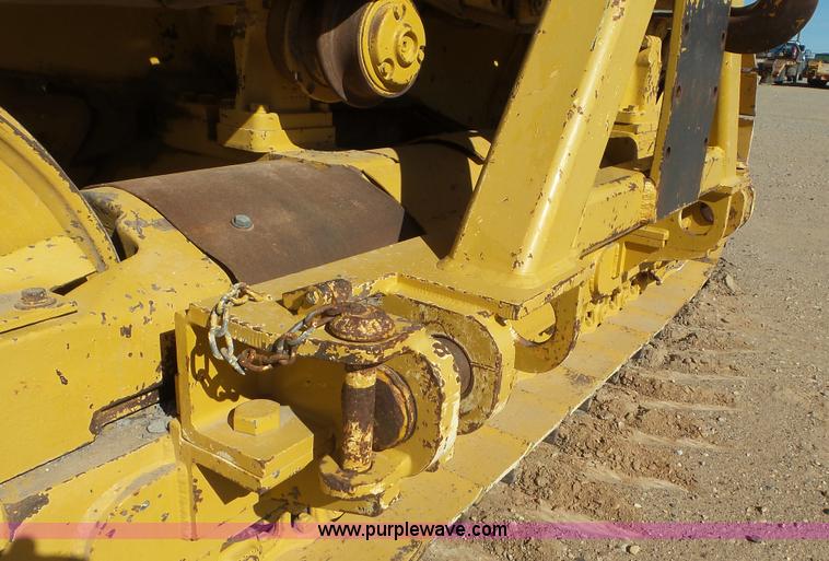 image for item L2199 1971 Caterpillar D7F pipelayer