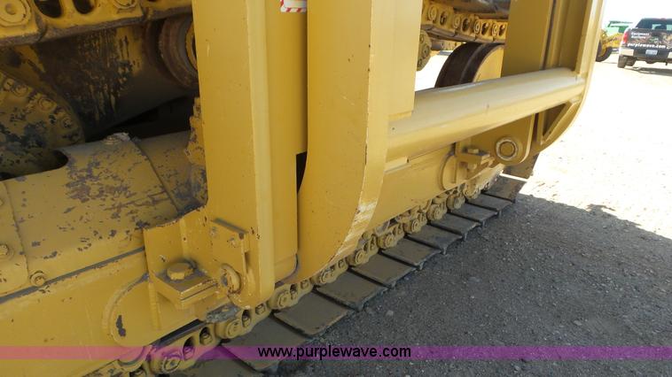image for item L2199 1971 Caterpillar D7F pipelayer