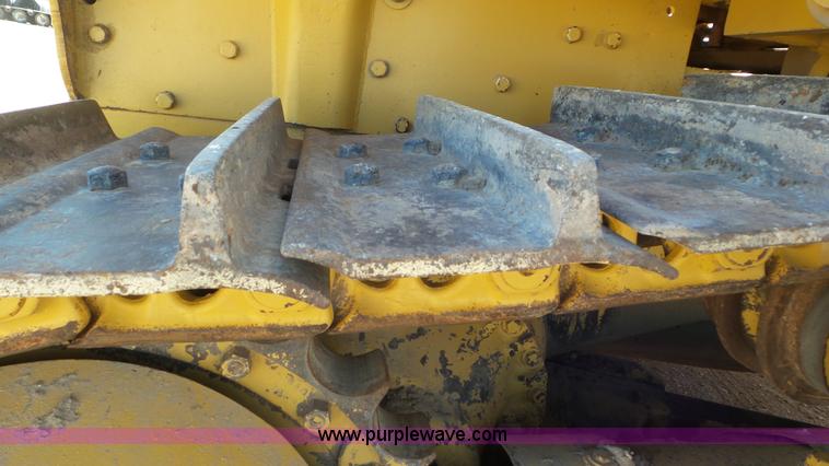 image for item L2199 1971 Caterpillar D7F pipelayer