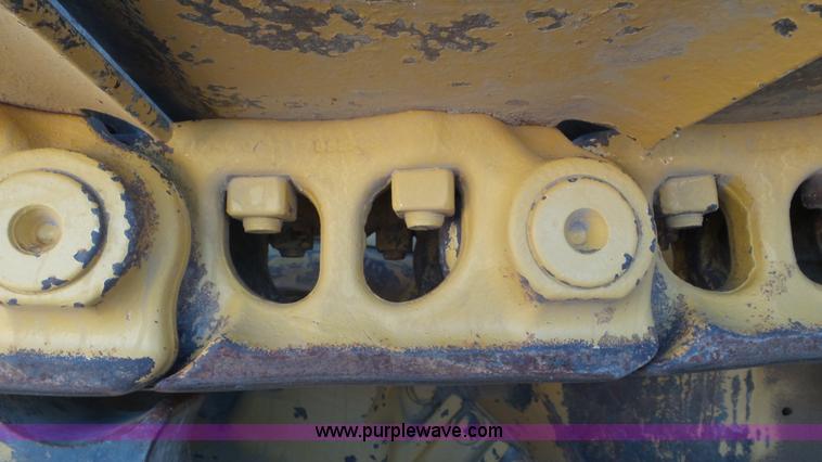 image for item L2199 1971 Caterpillar D7F pipelayer