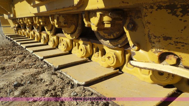 image for item L2199 1971 Caterpillar D7F pipelayer