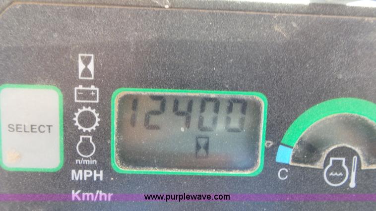 image for item L2201 1998 John Deere 670C motor grader