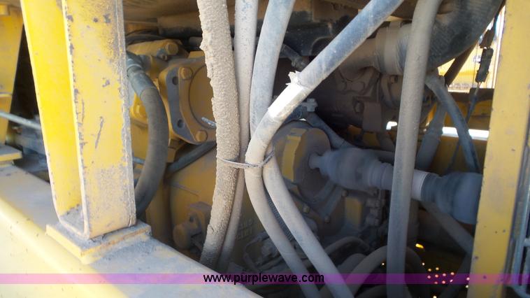 image for item L2201 1998 John Deere 670C motor grader