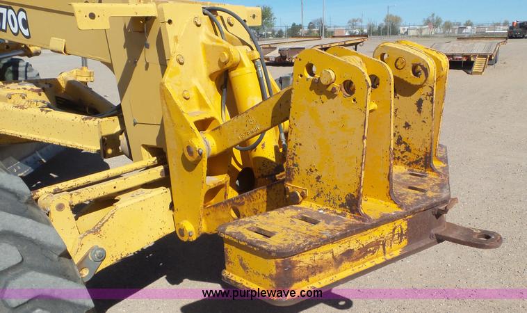 image for item L2201 1998 John Deere 670C motor grader