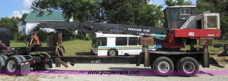 image for item L5438 1999 Prentice 210E log loader