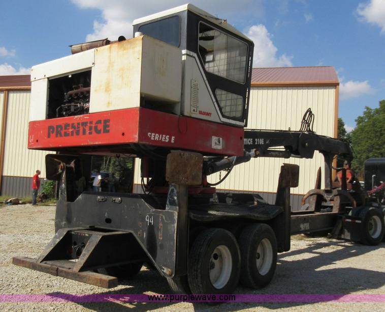 image for item L5438 1999 Prentice 210E log loader