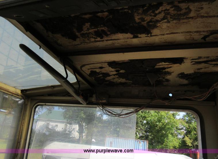 image for item L5438 1999 Prentice 210E log loader