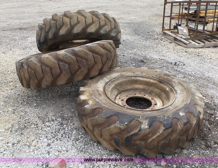 13.00x24 foamfilled tires in Exira, IA Item L5623 sold Purple Wave