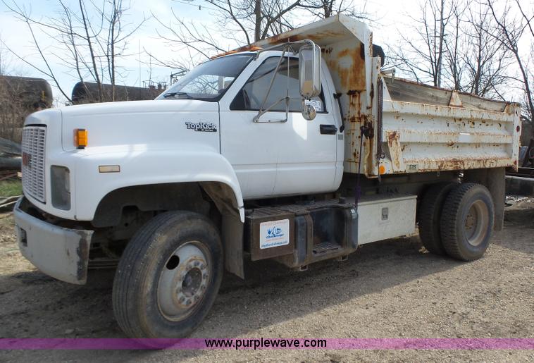image for item L5656 2001 GMC TopKick dump truck