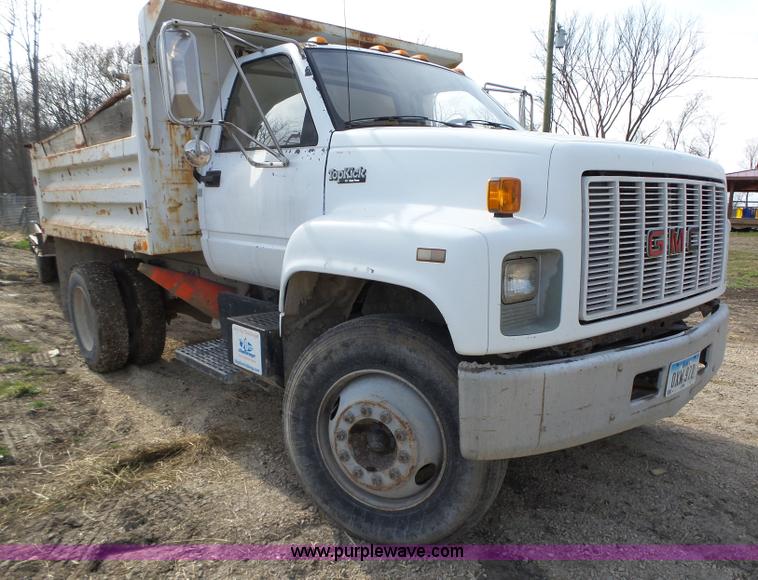 image for item L5656 2001 GMC TopKick dump truck