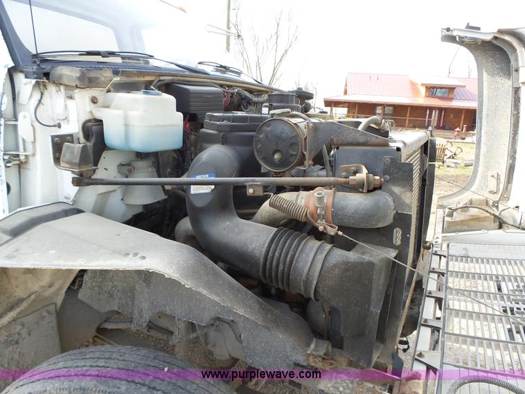 image for item L5656 2001 GMC TopKick dump truck