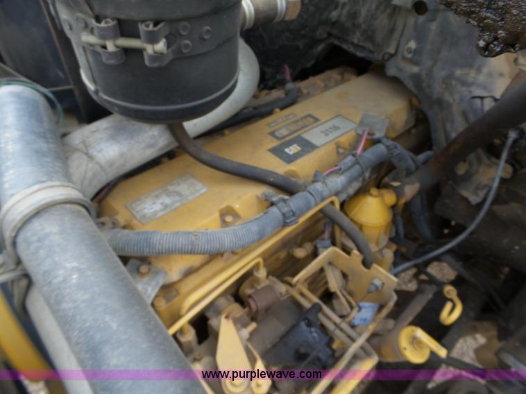 image for item L5656 2001 GMC TopKick dump truck